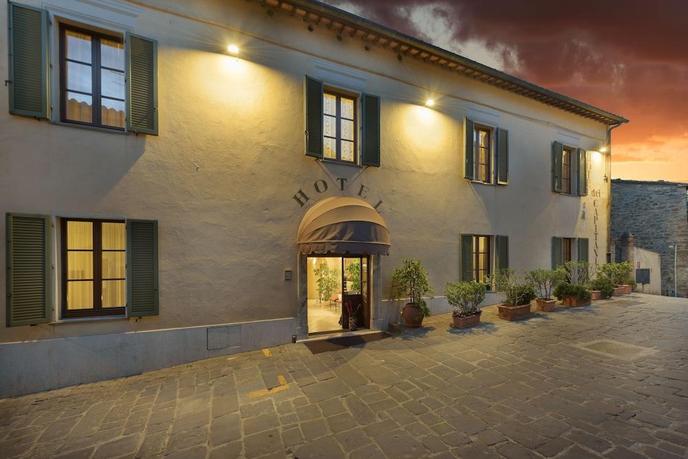 Hotel Dei Capitani Montalcino Esterno foto